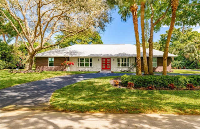 4384 2nd Square SW - 4384 2nd Square Southwest, Indian River County, FL 32968