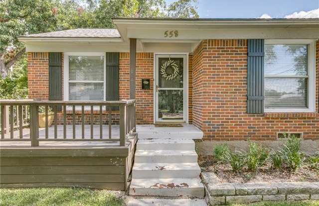 558 Kirkwood Drive Gallery 4