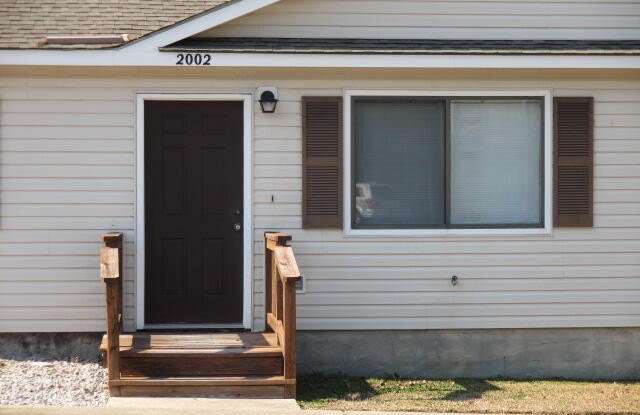 2002 Countrywood Boulevard Gallery 1