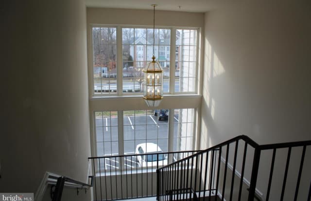 2159 SCOTTS CROSSING CT #301 Gallery 3