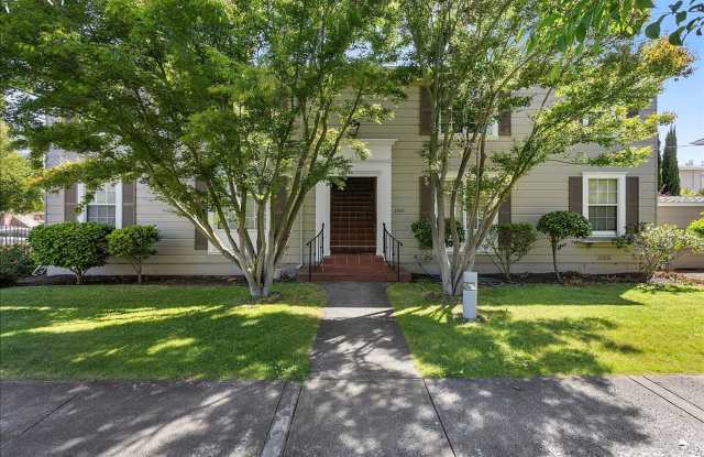 1155 Broadway #C - 1 bedroom | 1 bath | Upper unit photos photos