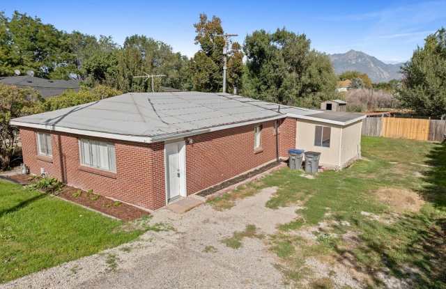 South Jordan Rambler with Large Yard For Rent! Gallery 3