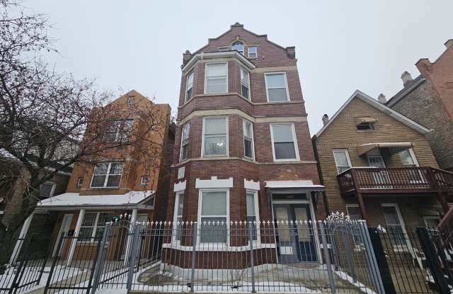 2532 S ALBANY Avenue unit: 2 photos photos