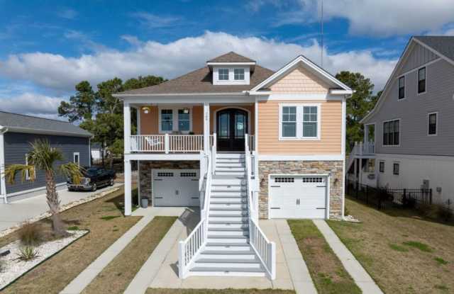 MOVE IN SPECIAL **$500 off if leased before 8/26** - 709 Lake Catherine Drive, Holly Ridge, NC 28445