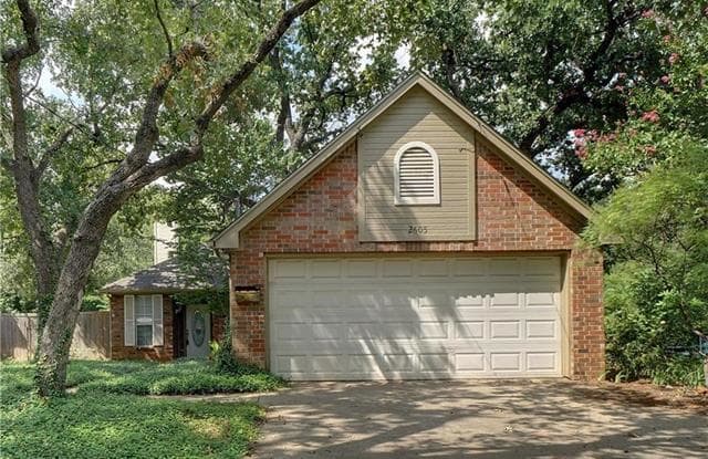 2605 N Locust Street - 2605 N Locust St, Denton, TX 76201