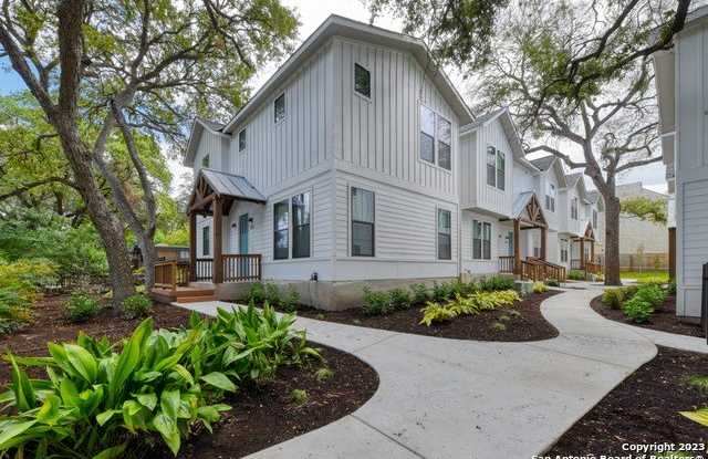 200 MELROSE PL - 200 Melrose Place, San Antonio, TX 78212