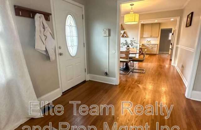 4423 Firwood Lane Gallery 2