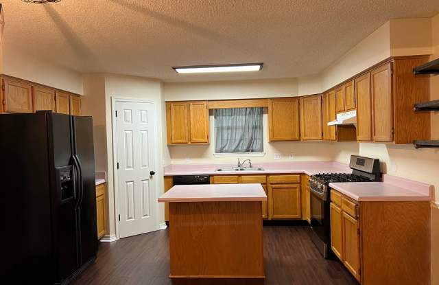 Beautiful four bedroom home in Marcus Pointe! photos photos