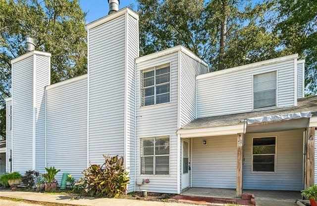 724 HEAVENS Drive Gallery 1