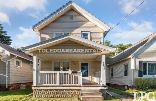 2040 Berkshire Pl - 2040 Berkshire Place, Toledo, OH 43613