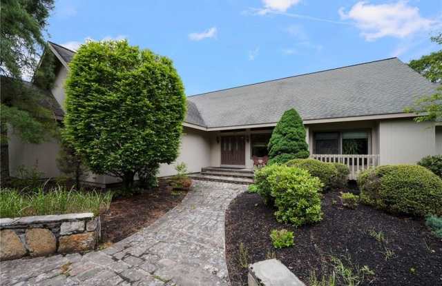 633 Chestnut Hill Road - 633 Chestnut Hill Road, Providence County, RI 02814