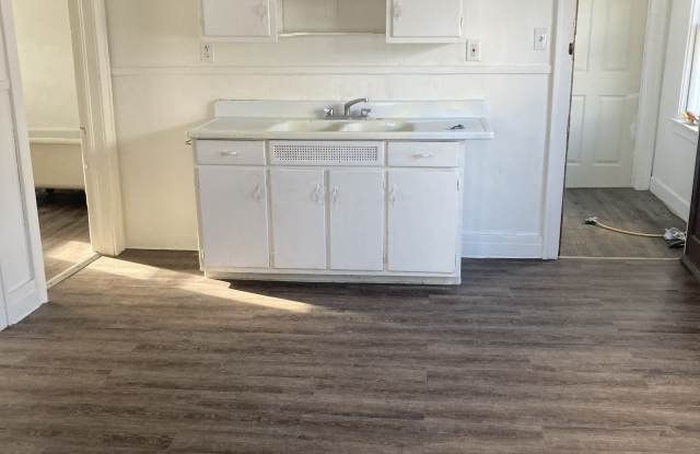 109 Center Street - Upper Front photos photos 109 Center Street - Upper Front photos photos