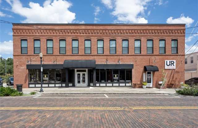 102 S EVERS STREET - 102 South Evers Street, Plant City, FL 33563 102 S EVERS STREET - 102 South Evers Street, Plant City, FL 33563