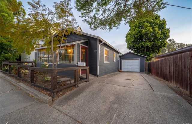 Charming 2 Bedroom, 2 Bathroom Bungalow with Garage and Fenced Backyard near Downtown SLO photos photos
