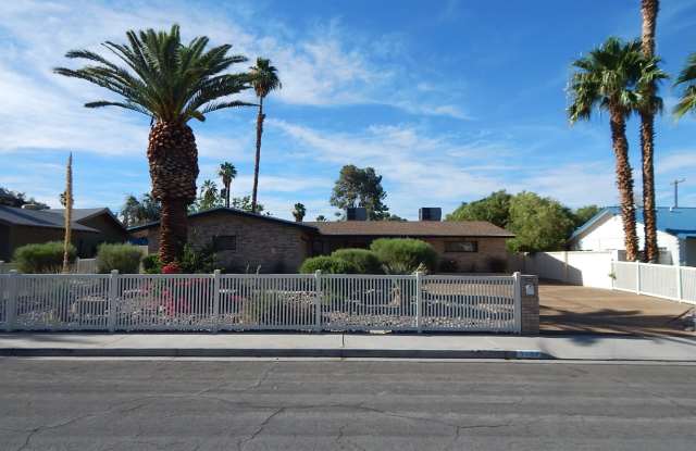 Vintage Vegas at its BEST!! This BEAUTIFULLY Remodeled Home! - 3008 Burton Avenue, Las Vegas, NV 89102