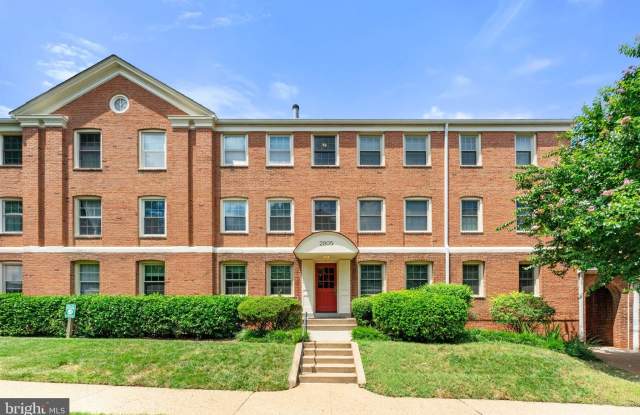 2805 ARLINGTON BOULEVARD photos photos