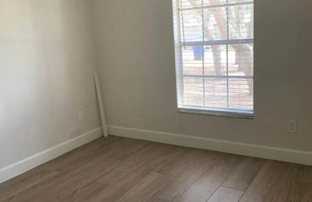 2021 Melady Avenue Gallery 4