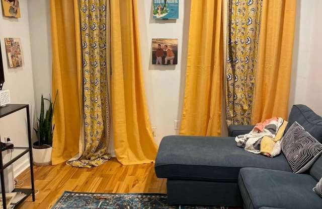 217 W GIRARD Avenue Gallery 3