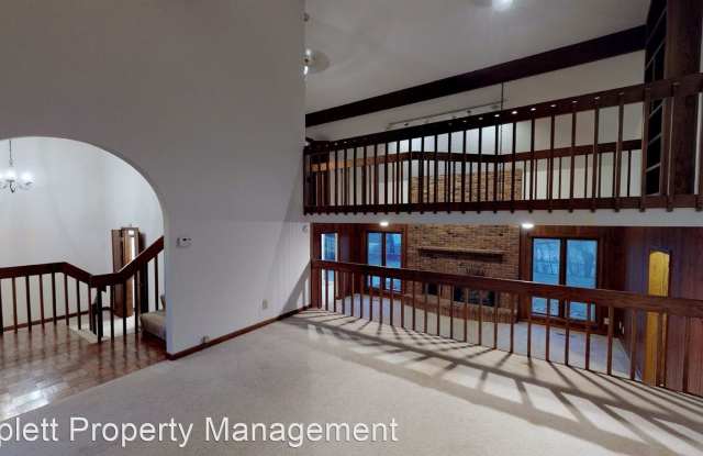 2112 Torrey Pines Gallery 4