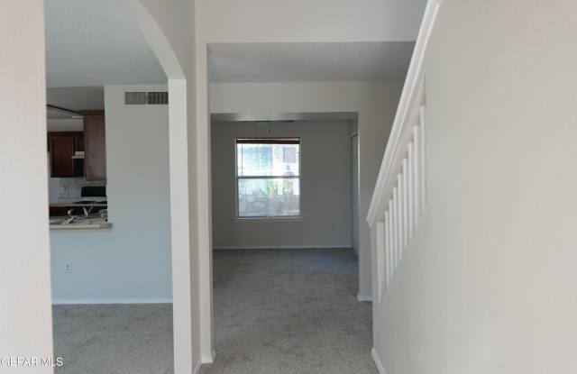 661 PASEO SERENO Drive Gallery 2