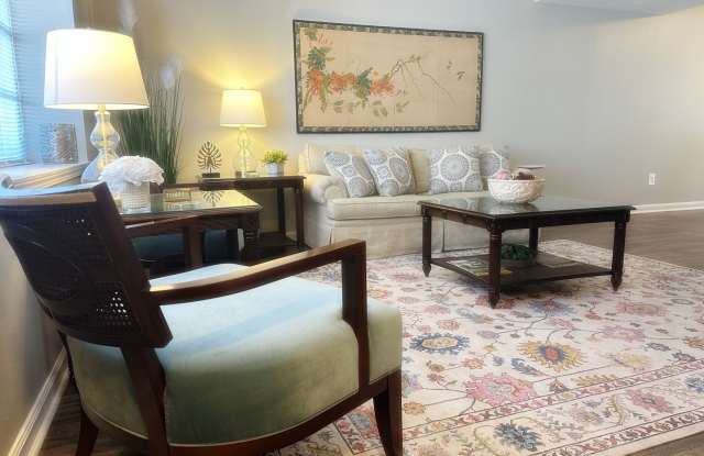 Foxwood Townhomes Gallery 2