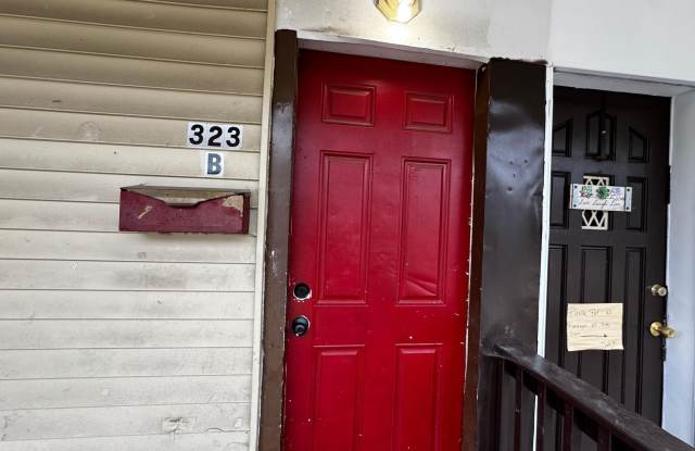 323 E VINE Street unit: B photos photos