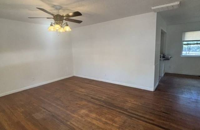 Must see 3 bed, 2 bath home in Central Norman Gallery 4
