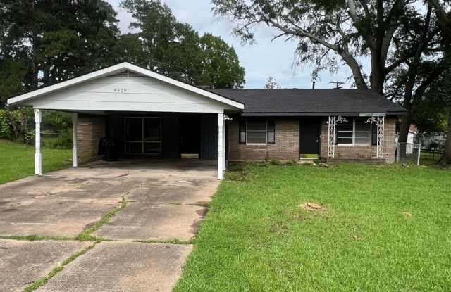 Fully remodeled large 3 bed/ 2 bath with 2 living areas! photos photos