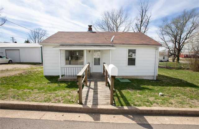 106 N. A Street - 106 North A Street, Cuba, MO 65453