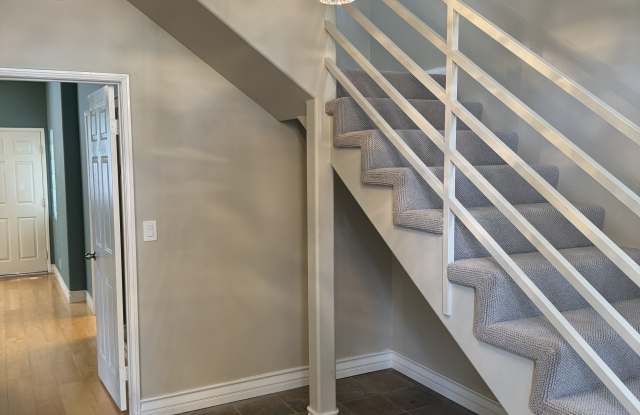 1749 12th Street - 1Unit B Gallery 3