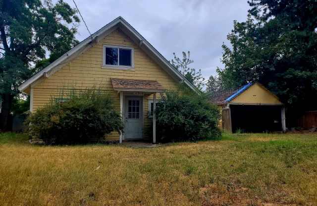 South Hill Cottage Home - Large Fenced Yard photos photos
