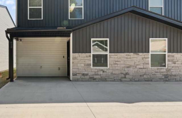 Available Now:  New Three Bedroom Townhouse in Woodruff SC! First Month FREE Rent! Gallery 3