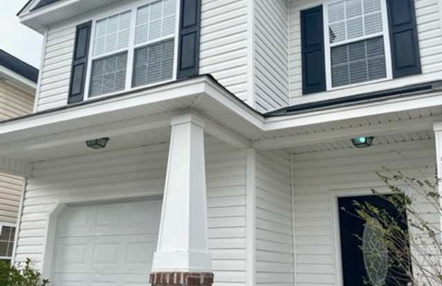 EXCELLENT LOCATION IN GATED COMMUNITY - 141 Angel Garden Way, Woodfield, SC 29223