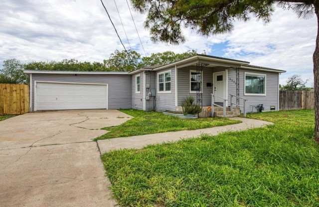 3525 Brawner Pkwy - 3525 Brawner Parkway, Corpus Christi, TX 78411