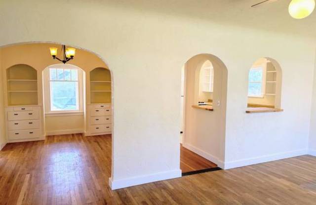 290 S Mountain Ave Gallery 4