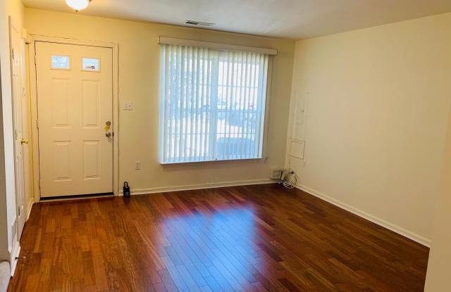13807 CROSSTIE DRIVE Gallery 2
