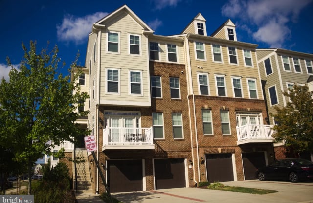 25255 LAURELDALE TERRACE - 25255 Laureldale Terrace, South Riding, VA 20152