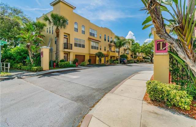 3105 TOSCANA CIRCLE - 3105 Toscana Circle, Tampa, FL 33611