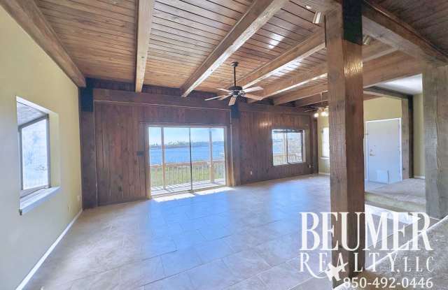 Waterfront Sanctuary Awaits Gallery 3