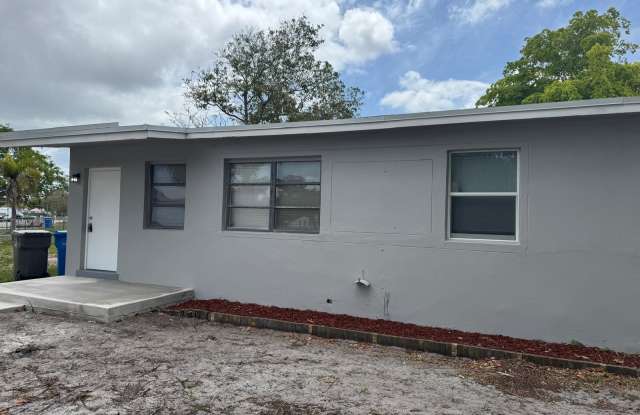 4550 SW 36 St photos photos