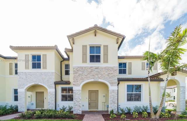 2620 SE 28th Dr photos photos