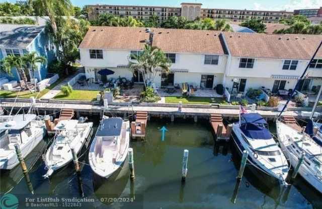 2657 NE 15th St - 2657 Northeast 15th Street, Pompano Beach, FL 33062