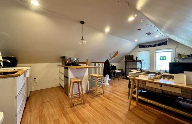4 Vassar St. photos photos