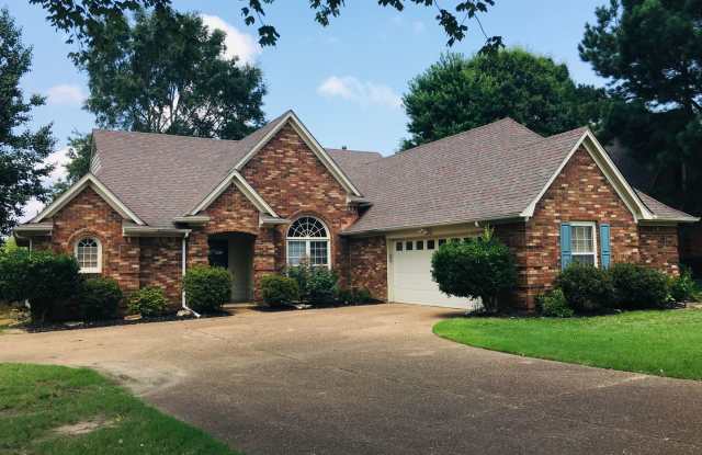 Suburban Retreat in the recently deannexed Cordova area. Lawn maintenance included! Split bedroom floor plan. Fenced in back yard! Small pets welcome, fees apply photos photos