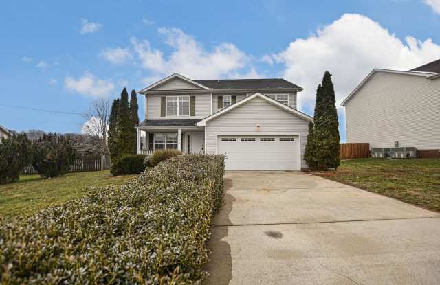 Pet Friendly Three Bedroom with Bonus! - 2609 Sugarhill Court, Clarksville, TN 37040