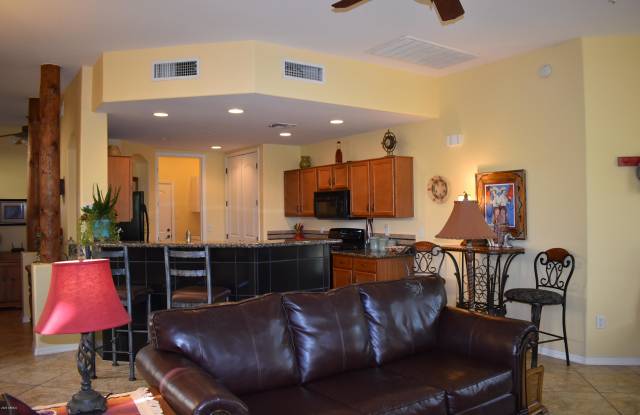 6018 E KNOLLS Drive Gallery 2