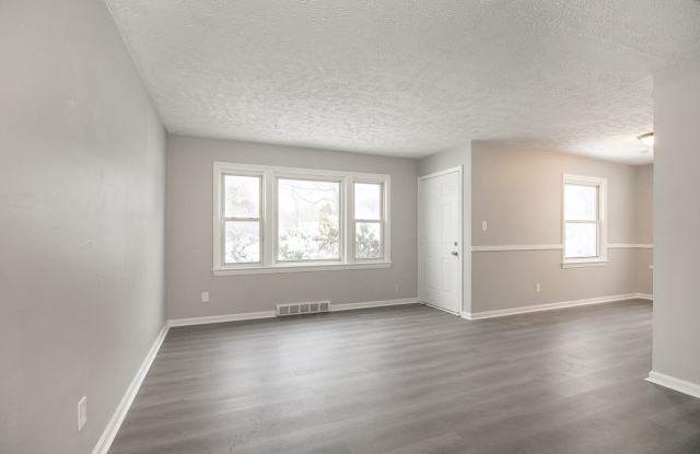 3 BED, 1 BATH BEAUTIFUL SINGLE-FAMILY HOME IN CLEVELAND! photos photos