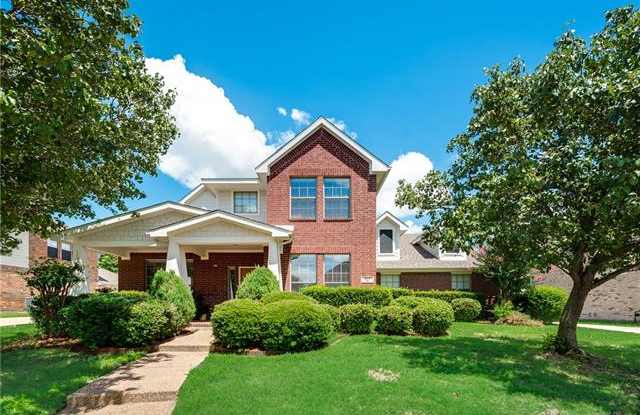 317 Royal Oak Drive - 317 Royal Oak Drive, Murphy, TX 75094