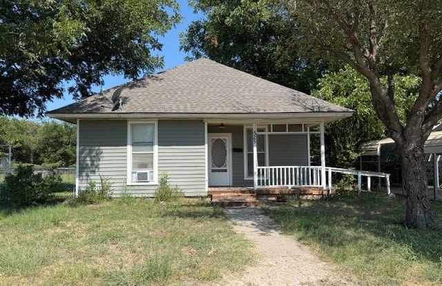 525 Arch Street - 525 Arch Street, Baird, TX 79504 525 Arch Street - 525 Arch Street, Baird, TX 79504