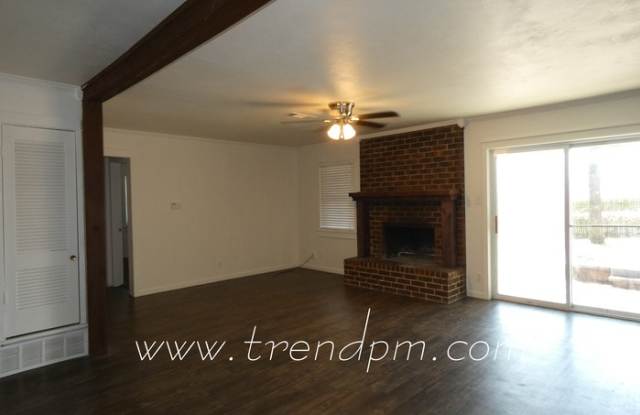 2232 Oak Hill Drive Gallery 4